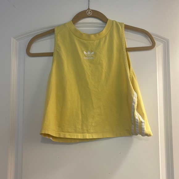 adidas Tops Adidas Yellow With White Strip Adidas Crop Top Poshmark